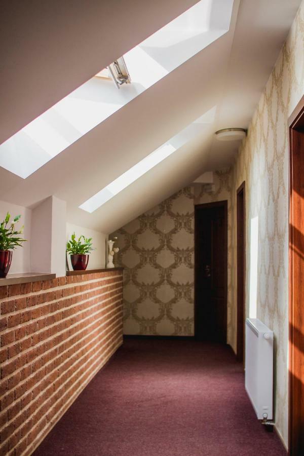 Penzion Kuria Nové Mesto nad Váhom Exterior foto