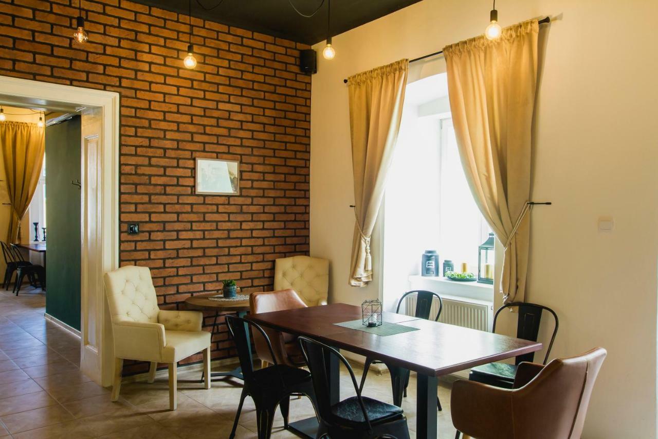 Penzion Kuria Nové Mesto nad Váhom Exterior foto